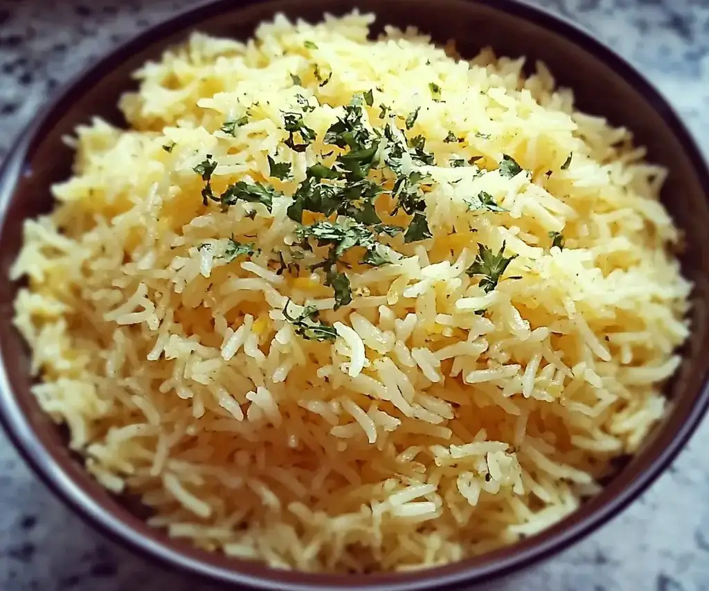 Golden Onion Butter Rice: Discover This Flavorful Dish!