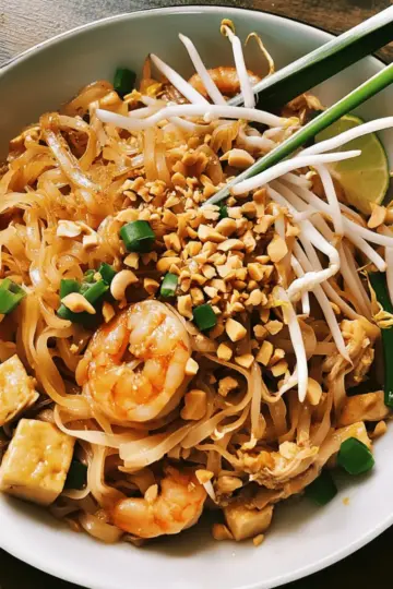 Easy Pad Thai in 15 Minutes!