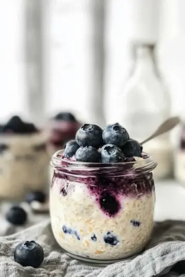 Blueberry Cheesecake Overnight Oats