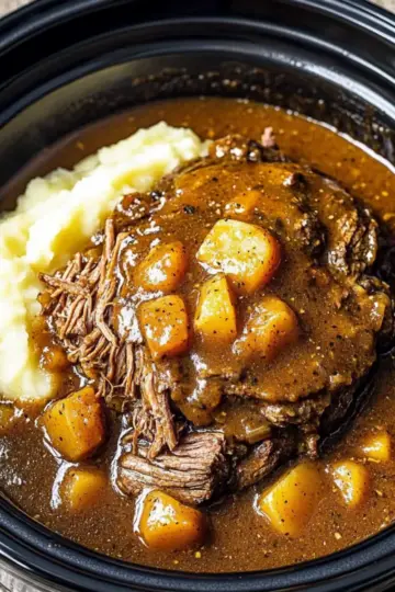 Amish Golden Roast Slow Cooker