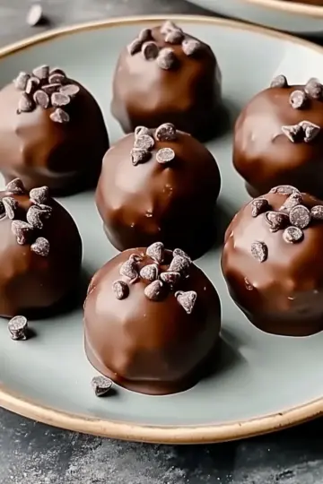 Chocolate Chip Cookie Dough Truffles